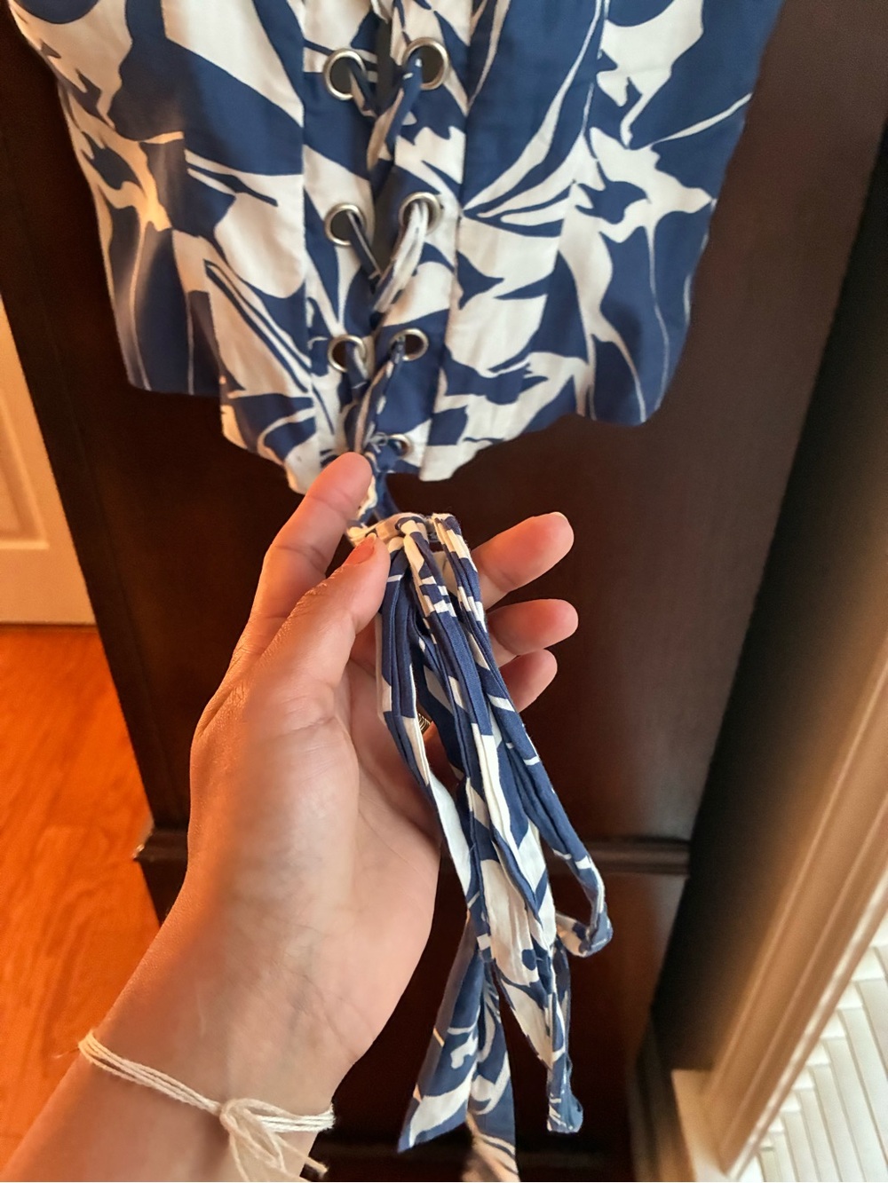 MILLY Blue & White Tropical Print Lace-Up Corset Crop Top - Picture 6 of 7